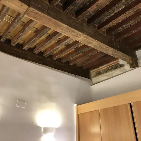 El Encanto De Alfileritos