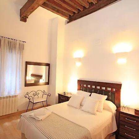 El Encanto De Alfileritos * Toledo
