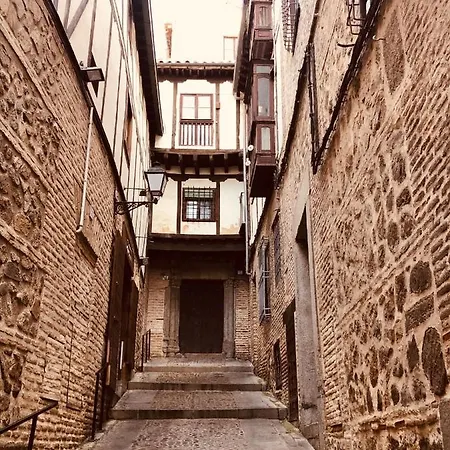 El Encanto De Alfileritos Toledo