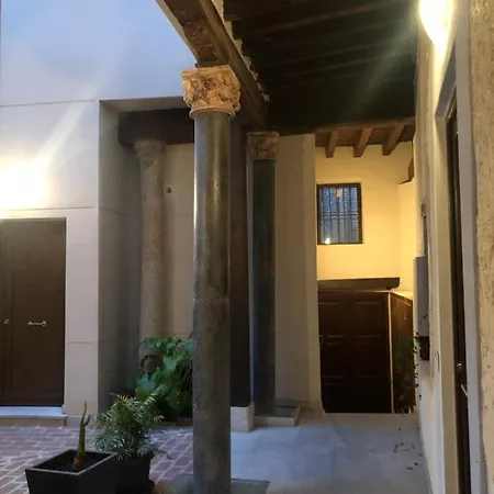 El Encanto De Alfileritos Apartment Toledo