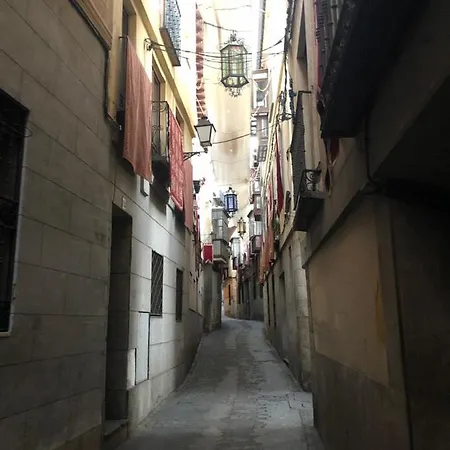 El Encanto De Alfileritos Toledo